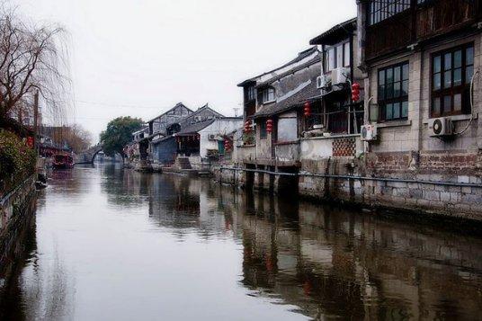 救援受困的向导